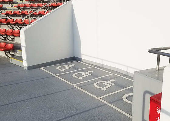 Viewing area for wheelchair users