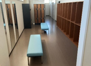 Large Changing Rooms